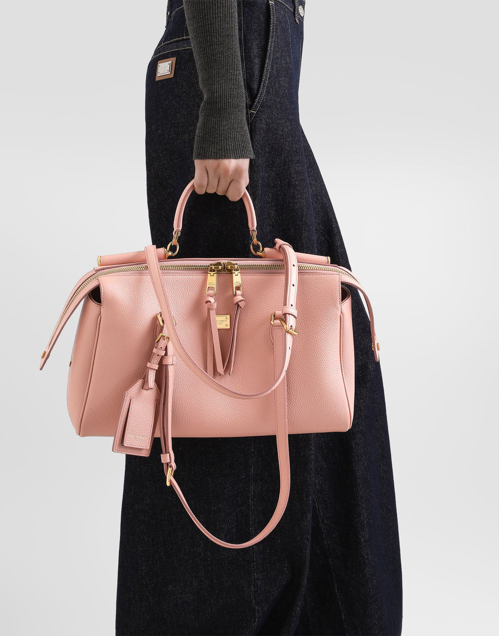 Vittoria Medium Handbag in Calfskin Leather